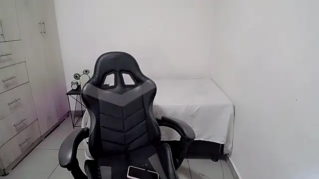 Youlittlepervertt  online show from 02-25-26, 11:26