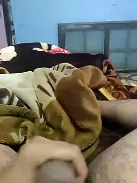 Snapshot of Deshilund9 chatting on 01-09-25, 08:55 Deshilund9 online show from 01-09-25, 08:55