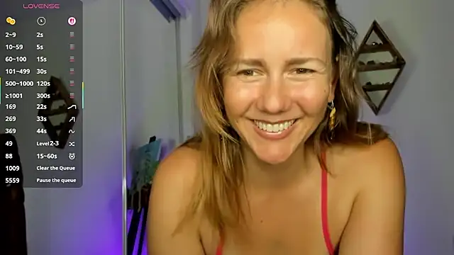 Snapshot of jasminedaze888 chatting on 12-21-25, 09:59 jasminedaze888 online show from 12-21-25, 09:59