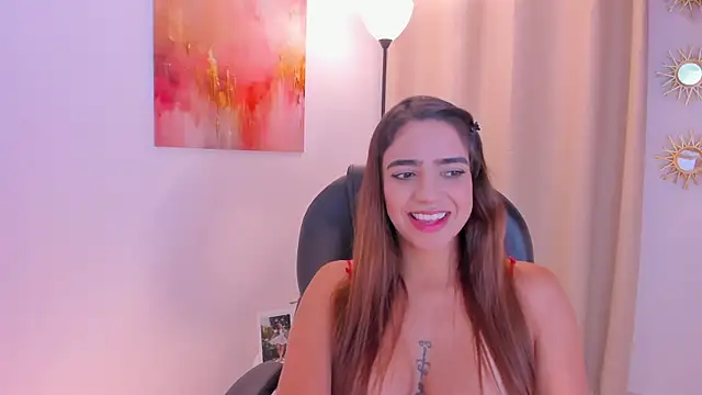 Snapshot of MariamRivera_ chatting on 03-01-26, 12:54 MariamRivera online show from 03-01-26, 12:54