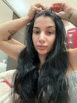 Snapshot of Samira30 chatting on 04-23-26, 05:14 Samira30 online show from 04-23-26, 05:14