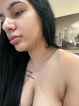 Snapshot of Samira30 chatting on 02-08-26, 09:07 Samira30 online show from 02-08-26, 09:07