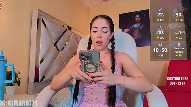 marcela Davila online show from 05-15-26, 01:03