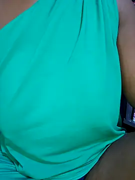 Snapshot of Shaniko89 chatting on 04-10-26, 05:09 Shaniko89 online show from 04-10-26, 05:09