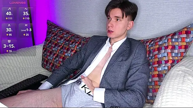 maxboy4 online show from 02-03-25, 08:24