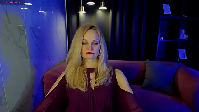 Snapshot of SaraSubtlety chatting on 09-16-25, 01:34 SaraSubtlety online show from 09-16-25, 01:34