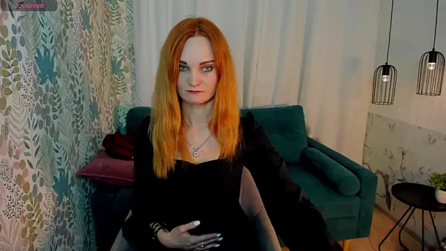 Snapshot of SaraSubtlety chatting on 11-16-25, 01:27 SaraSubtlety online show from 11-16-25, 01:27