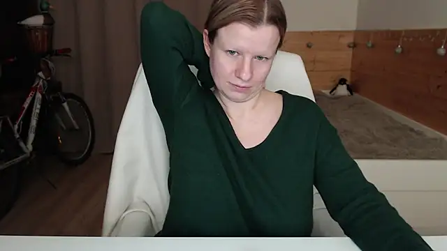 Snapshot of Exponent_5 chatting on 12-04-24, 12:02 Exponent 5 online show from 12-04-24, 12:02