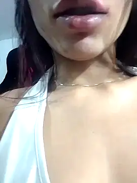 Snapshot of lara_murphy chatting on 11-24-25, 08:42 lara murphy online show from 11-24-25, 08:42