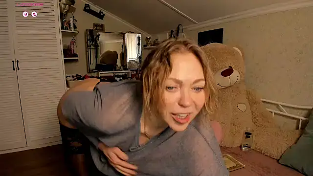 SimonaMartin online show from 02-16-26, 08:24