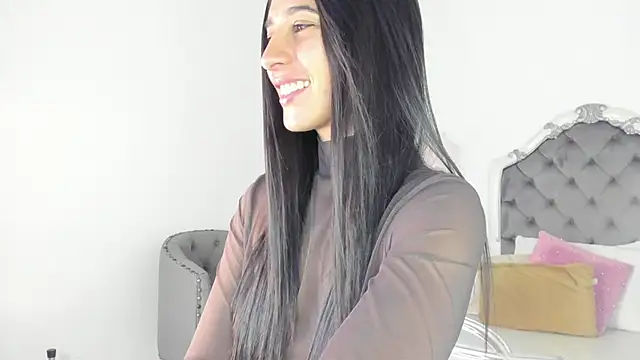 Snapshot of Valentina_Ross_ chatting on 07-01-26, 12:05 Valentina Ross online show from 07-01-26, 12:05