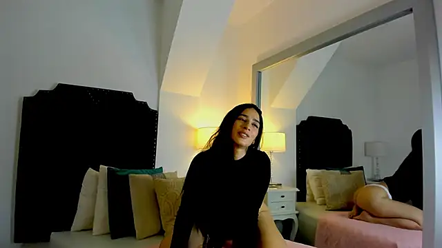Valentina Ross  online show from 05-02-26, 01:22
