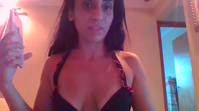 Snapshot of jessy905 chatting on 03-04-25, 09:32 jessy905 online show from 03-04-25, 09:32