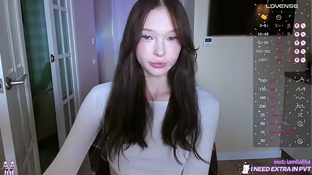 lialiliaa online show from 10-29-25, 09:08