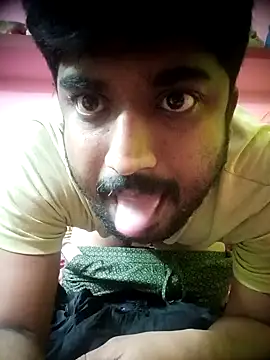 Snapshot of Driver-naru chatting on 02-01-25, 01:12 Driver-naru online show from 02-01-25, 01:12