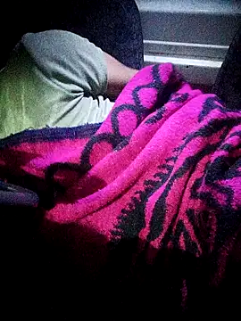 Snapshot of Driver-naru chatting on 01-22-25, 10:59 Driver-naru online show from 01-22-25, 10:59