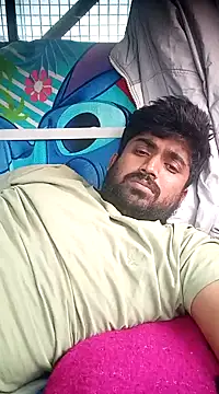 Snapshot of Driver-naru chatting on 02-11-25, 09:41 Driver-naru online show from 02-11-25, 09:41