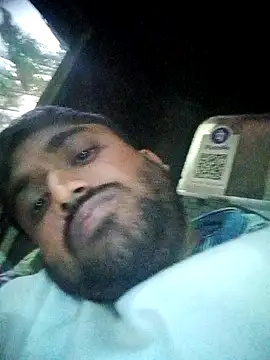 Snapshot of Driver-naru chatting on 12-15-24, 12:18 Driver-naru online show from 12-15-24, 12:18