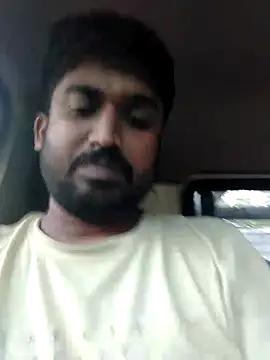 Snapshot of Driver-naru chatting on 10-15-25, 08:33 Driver-naru online show from 10-15-25, 08:33