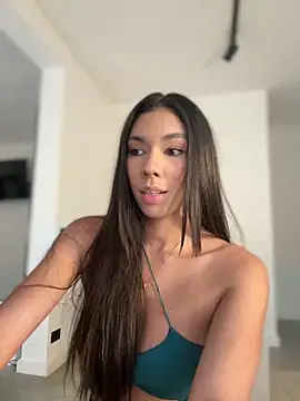 Snapshot of EllaSanz_ chatting on 09-11-25, 08:20 EllaSanz online show from 09-11-25, 08:20