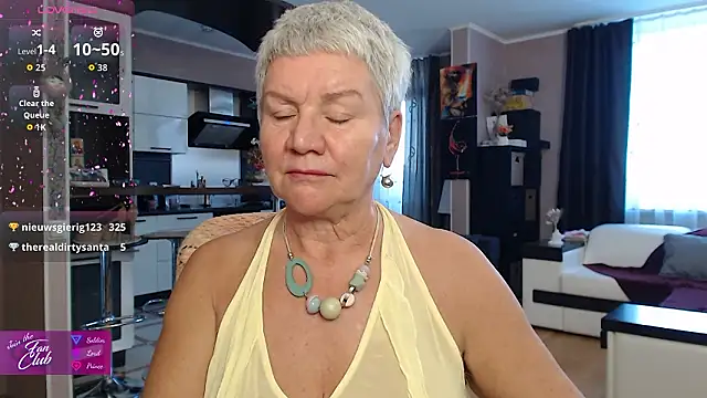 Snapshot of roxana_brooks chatting on 02-14-26, 02:28 roxana brooks online show from 02-14-26, 02:28