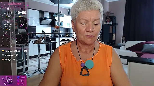 roxana brooks online show from 06-18-26, 01:16