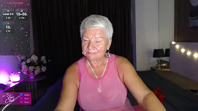 Snapshot of roxana_brooks chatting on 01-16-26, 01:59 roxana brooks online show from 01-16-26, 01:59