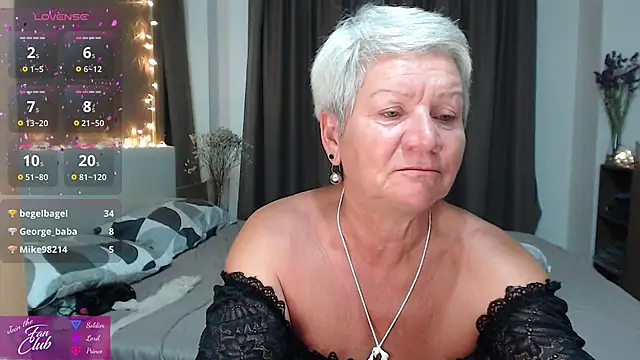 roxana brooks online show from 05-05-26, 01:58