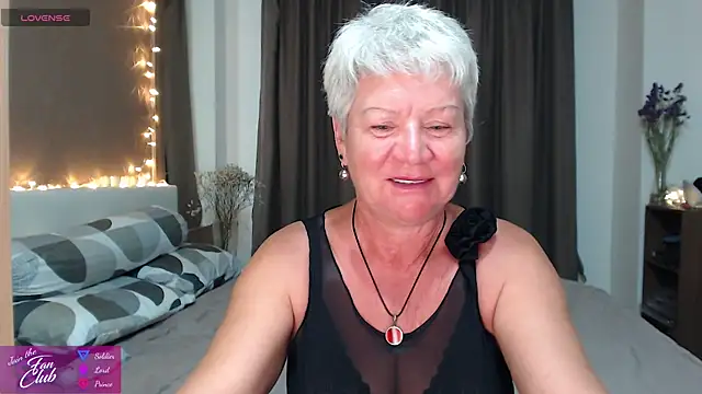 roxana brooks online show from 05-04-26, 12:52