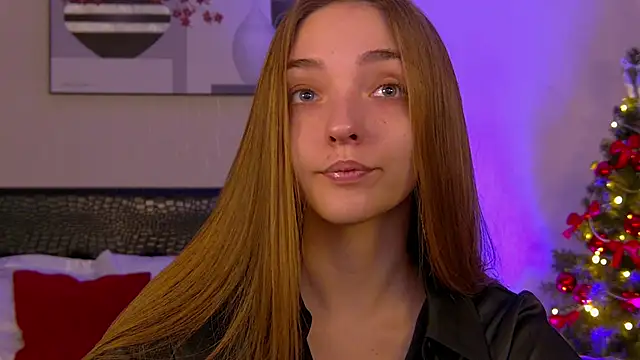 VirginieCruz online show from 12-05-25, 05:28