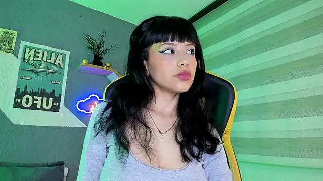 Marcelinee   online show from 02-06-25, 02:44