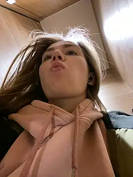 ValenciaShock online show from 02-20-25, 08:17