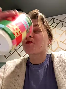 ValenciaShock online show from 12-14-25, 06:41