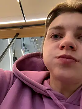 ValenciaShock online show from 10-12-25, 06:48