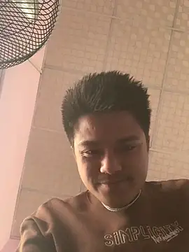 Hullax online show from 03-11-26, 03:22