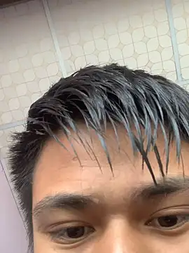 Snapshot of Hullax chatting on 11-02-25, 01:54 Hullax online show from 11-02-25, 01:54