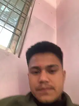 Snapshot of Hullax chatting on 02-16-26, 02:54 Hullax online show from 02-16-26, 02:54