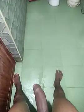 Snapshot of yo19boy chatting on 01-29-25, 06:33 yo19boy online show from 01-29-25, 06:33