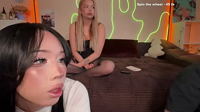 NickAnny online show from 04-24-26, 12:18