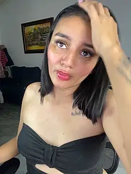 Lucia-Candy online show from 01-25-25, 02:15
