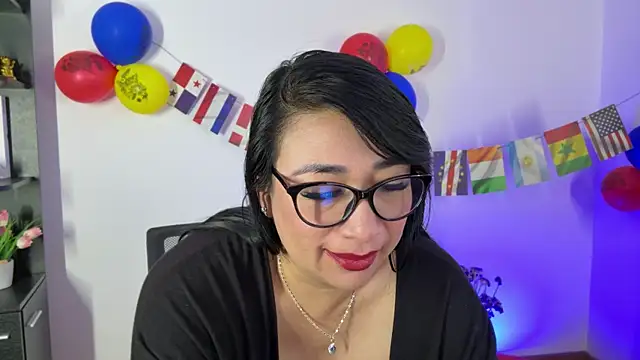 Karina Yang online show from 06-16-26, 01:00