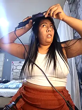 Snapshot of patty_bersh chatting on 12-17-25, 12:26 patty bersh online show from 12-17-25, 12:26