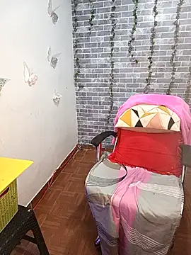 Snapshot of patty_bersh chatting on 02-16-25, 02:31 patty bersh online show from 02-16-25, 02:31