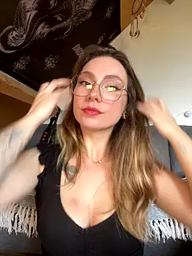 TalullaX online show from 10-30-25, 10:35