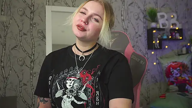 Moon Valkyrie online show from 02-06-26, 06:09