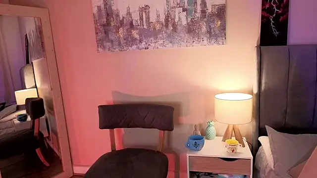 MiaFranklyn online show from 09-30-25, 02:34