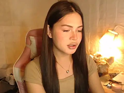 Ashely Lewis online show from 12-18-25, 10:52