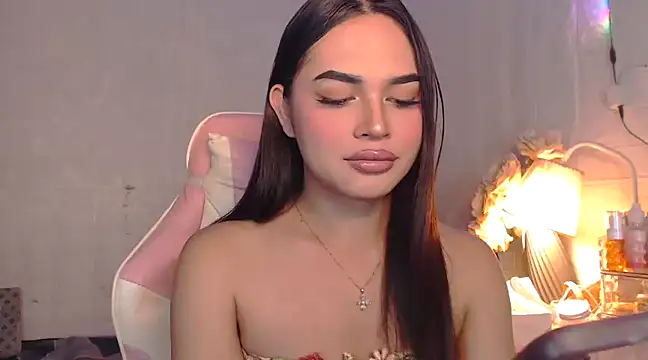 Snapshot of Ashely_Lewis chatting on 02-07-25, 12:06 Ashely Lewis online show from 02-07-25, 12:06