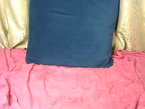 queen mendyz online show from 05-17-26, 08:20