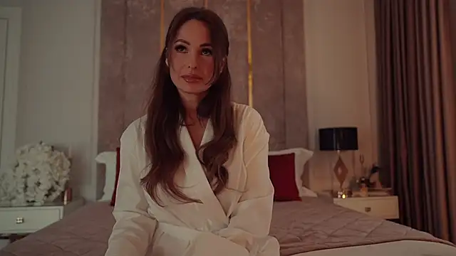 MilaDYstarlight online show from 04-05-26, 09:27